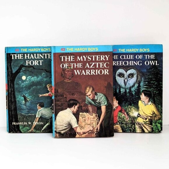 Vintage Hardy Boys Book Set Lot Boys Room Decor - Picture 4 of 9